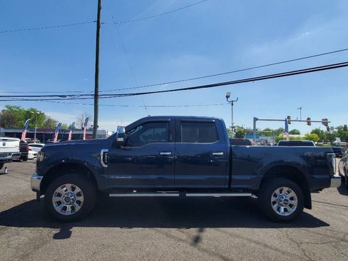 Used 2017 Ford F350 XLT w/ XLT Premium Package AWD/4WD image 2