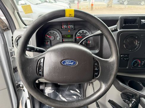 Used 2019 Ford E-350 and Econoline 350 Super Duty w/ Power Windows & Locks Group RWD image 14