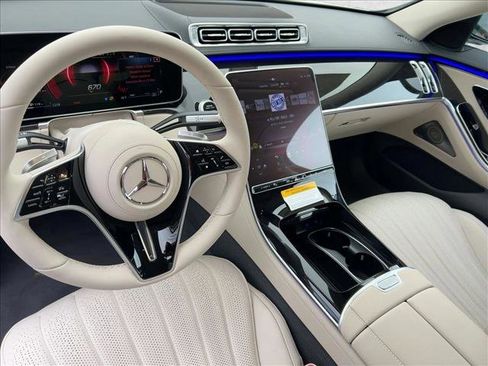 New 2026 Mercedes-Benz S 500 4MATIC image 3