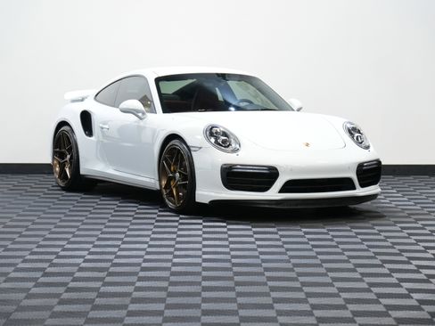 Used 2018 Porsche 911 Turbo S image 5