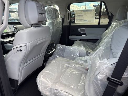 New 2026 Ford Expedition Platinum w/ Platinum Ultimate Package image 10