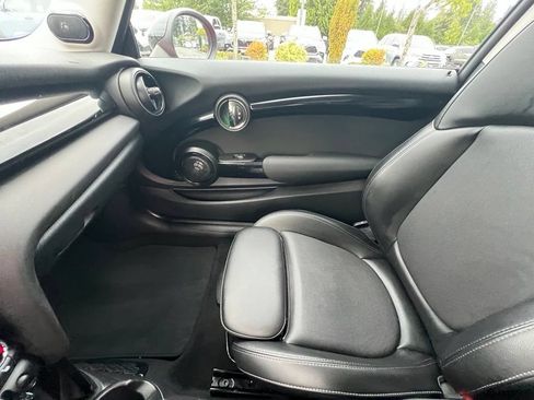 Used 2016 MINI Cooper 2-Door Hardtop FWD image 17