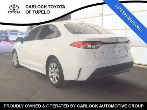 Used 2026 Toyota Corolla LE FWD image 5