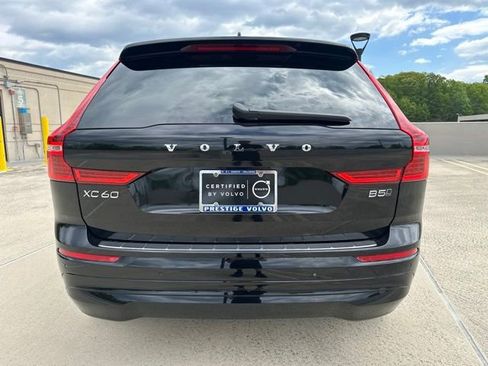 Certified 2023 Volvo XC60 B5 Core w/ Climate Package AWD/4WD image 7
