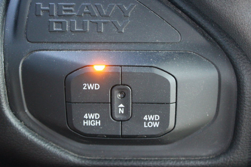 Used 2025 RAM 2500 Big Horn AWD/4WD image 27
