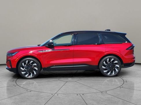 Certified 2024 Lincoln Nautilus Reserve w/ Jet Appearance Package (87T) AWD/4WD image 9