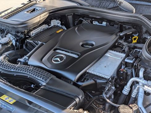 Used 2019 Mercedes-Benz GLC 300 GLC 300 image 23