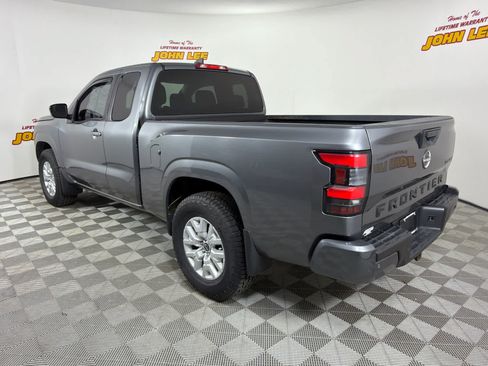 Certified 2023 Nissan Frontier SV w/ Technology Package AWD/4WD image 3