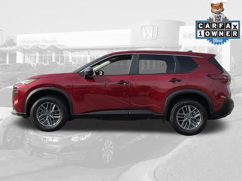Used 2023 Nissan Rogue S image 2