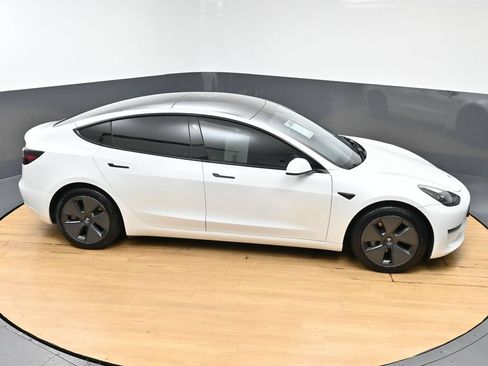Used 2022 Tesla Model 3 Long Range AWD/4WD image 48