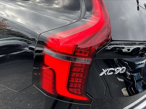 New 2026 Volvo XC90 B6 Plus w/ Protection Package Premier image 5