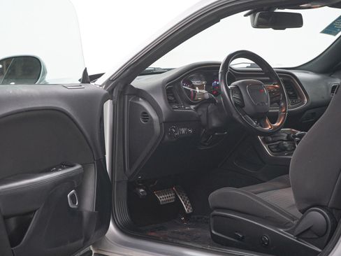 Used 2020 Dodge Challenger SXT w/ Blacktop Package image 16