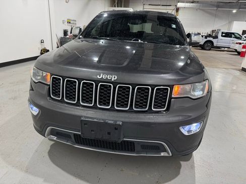 Used 2019 Jeep Grand Cherokee Limited image 3