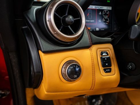 Used 2010 Ferrari California Base image 41