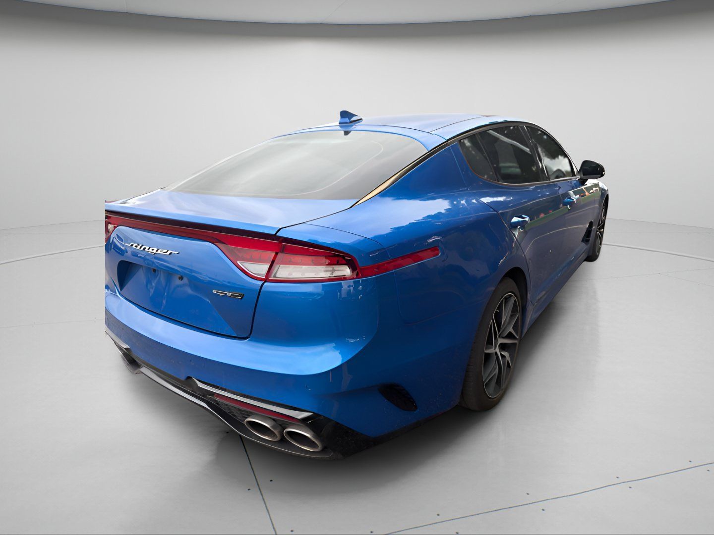 Used 2022 Kia Stinger GT-Line w/ Sun & Sound Package RWD image 11