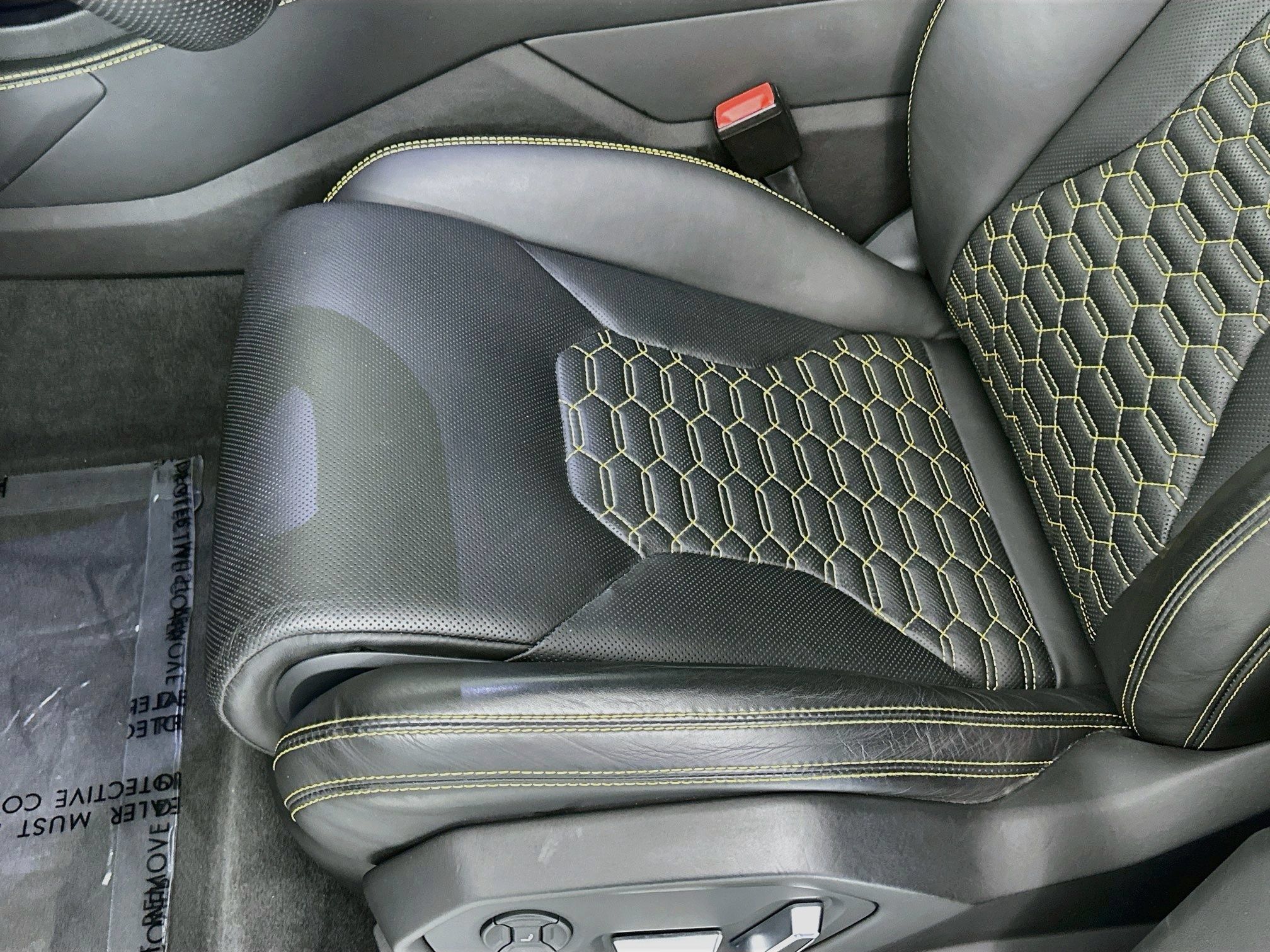 Used 2019 Lamborghini Urus AWD/4WD image 18