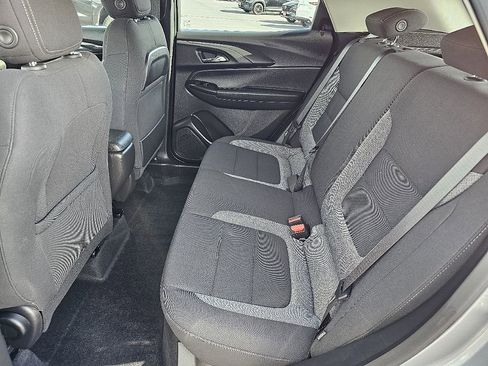 Used 2024 Chevrolet TrailBlazer LS image 20