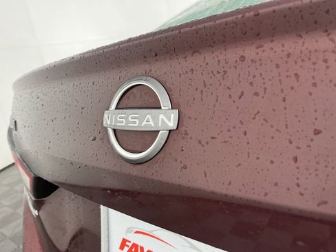 Used 2024 Nissan Altima 2.5 SV image 11