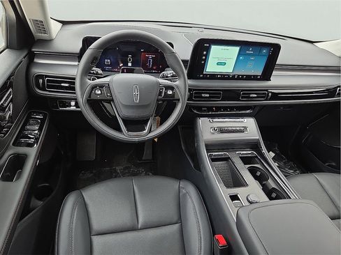 New 2026 Lincoln Aviator Premiere image 11