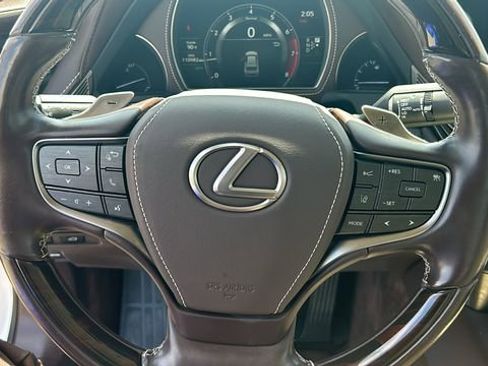 Used 2018 Lexus LS 500 w/ Interior Upgrade Package RWD image 19