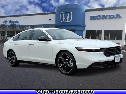 Used 2024 Honda Accord Sport image 1
