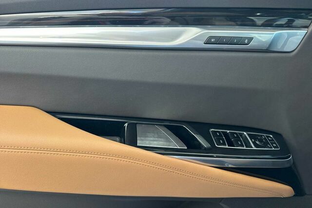 New 2026 Cadillac Escalade Luxury w/ Touring Package AWD/4WD image 11