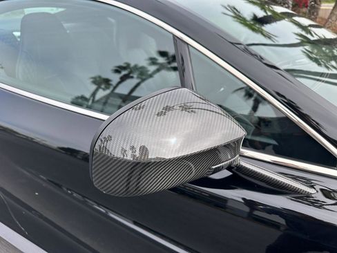 Used 2016 Aston Martin Vanquish Coupe RWD image 35