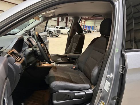 Used 2023 Honda Ridgeline Sport image 14