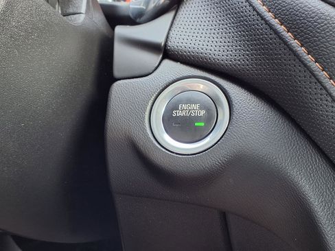 Used 2022 Chevrolet Equinox Premier image 16