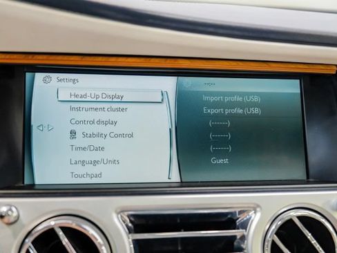 Used 2017 Rolls-Royce Wraith RWD image 46