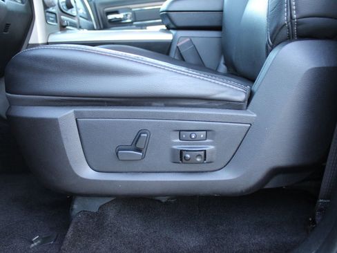 Used 2016 RAM 1500 Laramie w/ Convenience Group image 13