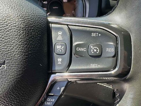 Used 2023 RAM 1500 Limited AWD/4WD image 17