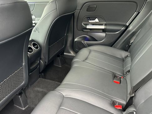 Certified 2025 Mercedes-Benz GLA 250 4MATIC image 12