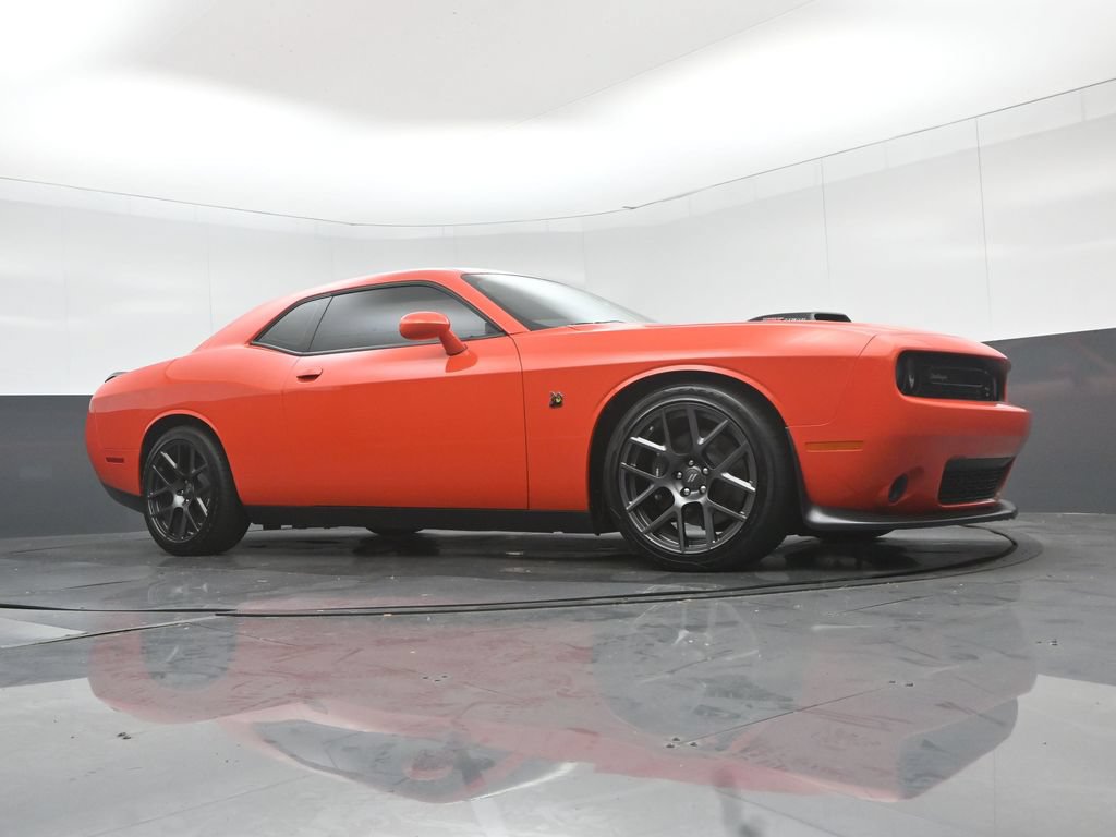 Used 2018 Dodge Challenger R/T Scat Pack RWD image 48