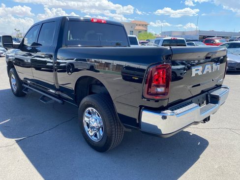 Used 2025 RAM 2500 Tradesman w/ Chrome Appearance Group AWD/4WD image 8
