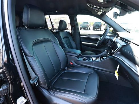 New 2026 Jeep Grand Cherokee Limited RWD image 27