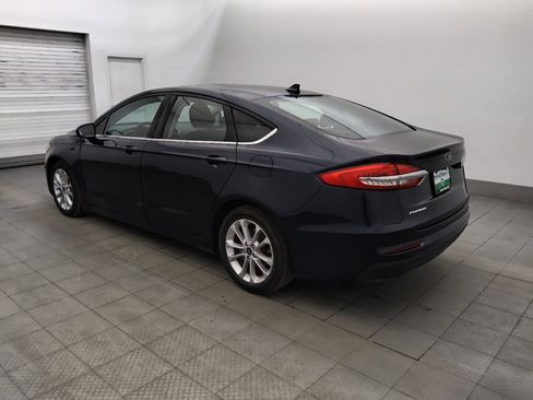Used 2020 Ford Fusion SE FWD image 3