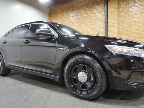 Used 2017 Ford Taurus Police Interceptor AWD image 8