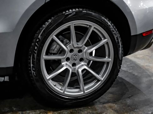 Used 2018 Porsche Macan S AWD/4WD image 49