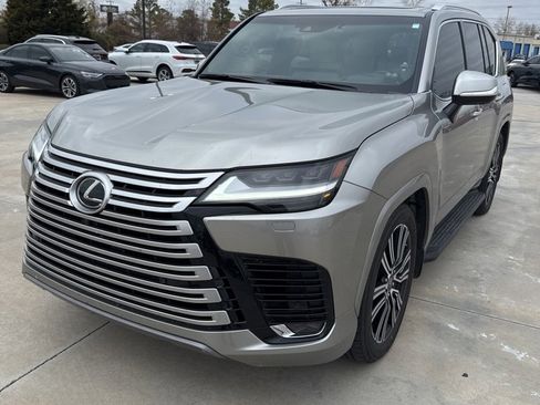 Used 2023 Lexus LX 600 4WD w/ Accessory Package (Z1) image 1