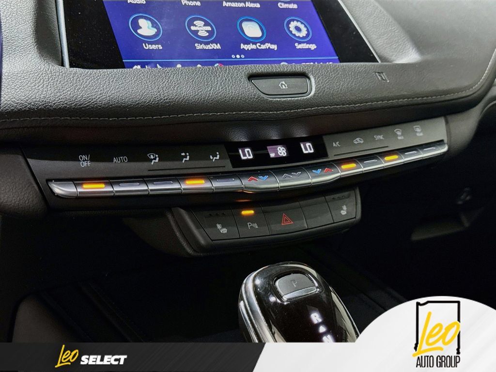 Used 2021 Cadillac XT4 Premium Luxury AWD/4WD image 17