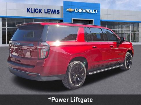 Used 2022 Chevrolet Suburban Z71 w/ Luxury Package AWD/4WD image 8