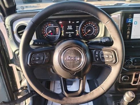 New 2026 Jeep Gladiator Sport AWD/4WD image 12