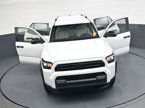 Used 2025 Toyota 4Runner SR5 image 42