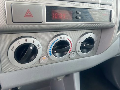 Used 2006 Toyota Tacoma PreRunner RWD image 15