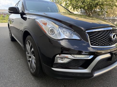 Used 2017 INFINITI QX50 AWD w/ Technology Package image 11