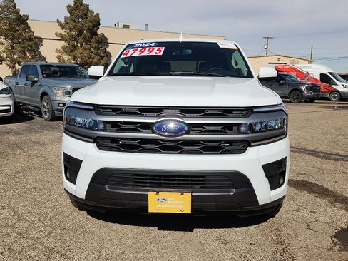 Certified 2024 Ford Expedition XLT image 2