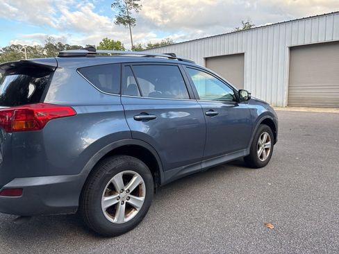 Used 2013 Toyota RAV4 XLE AWD/4WD image 18