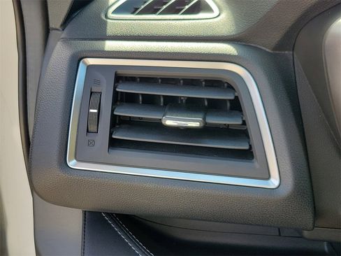 Used 2024 Subaru Ascent Touring w/ Popular Package #2 image 31