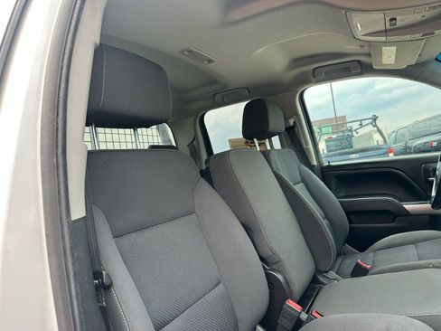 Used 2019 Chevrolet Silverado 1500 LT image 17